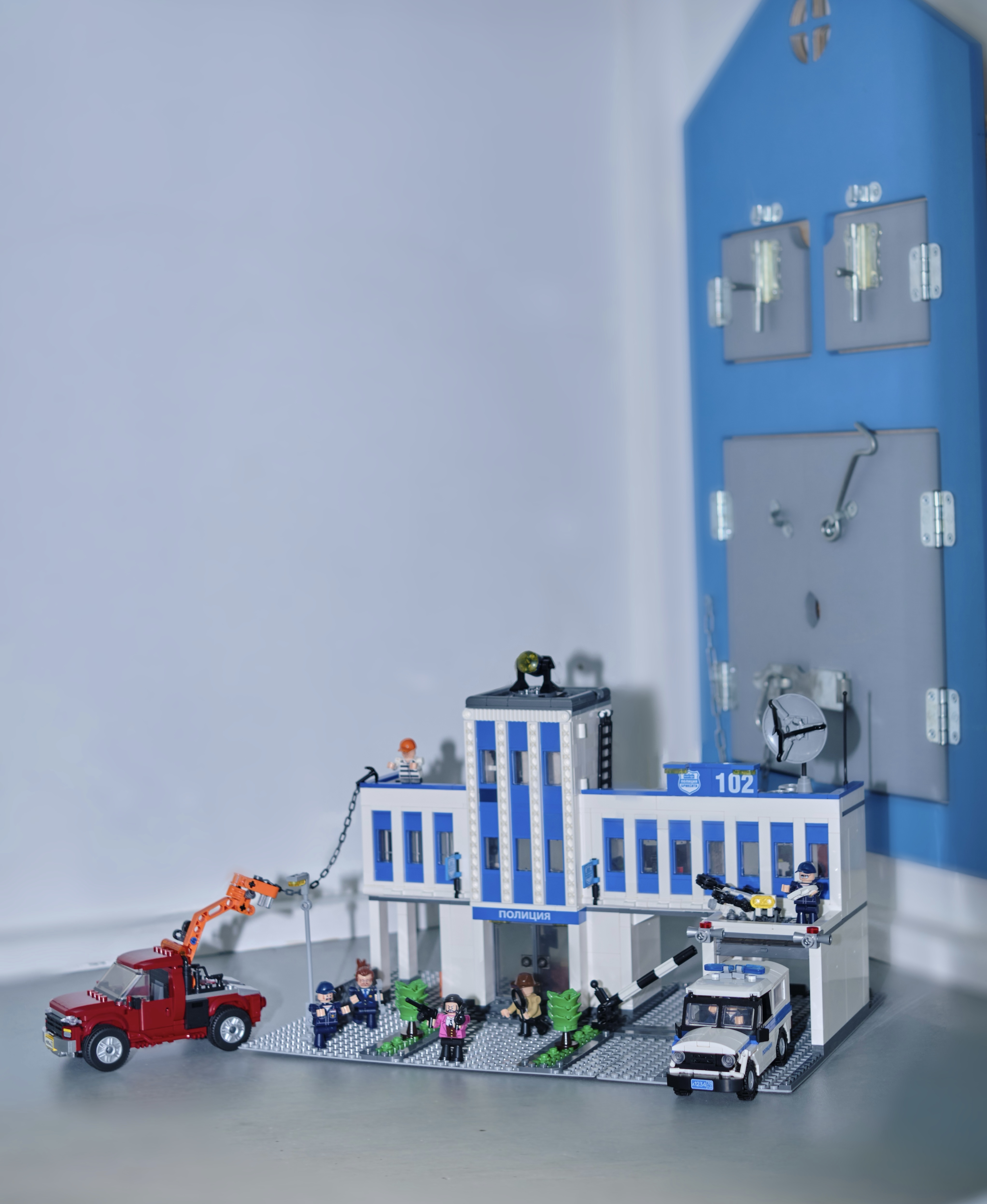 Конструктор brick labs Форт правосудия 1423 дет. - фото 13