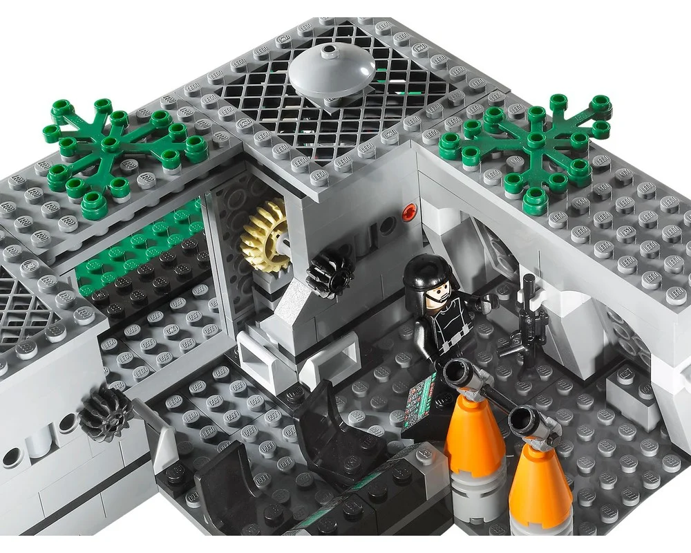 Конструктор LEGO Star Wars 8038 890 дет. - фото 8
