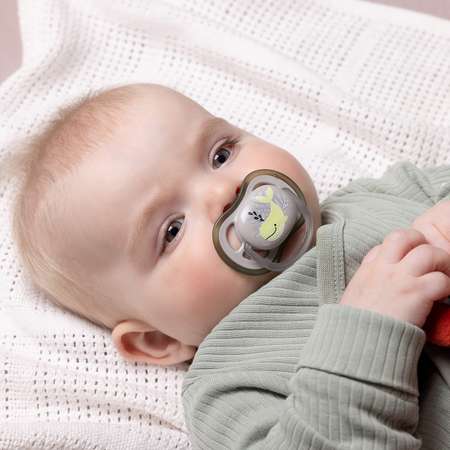 Пустышка Philips Avent Ultra air SCF086/05 с футляром для хранения и стерилизации 6-18месяцев 1шт