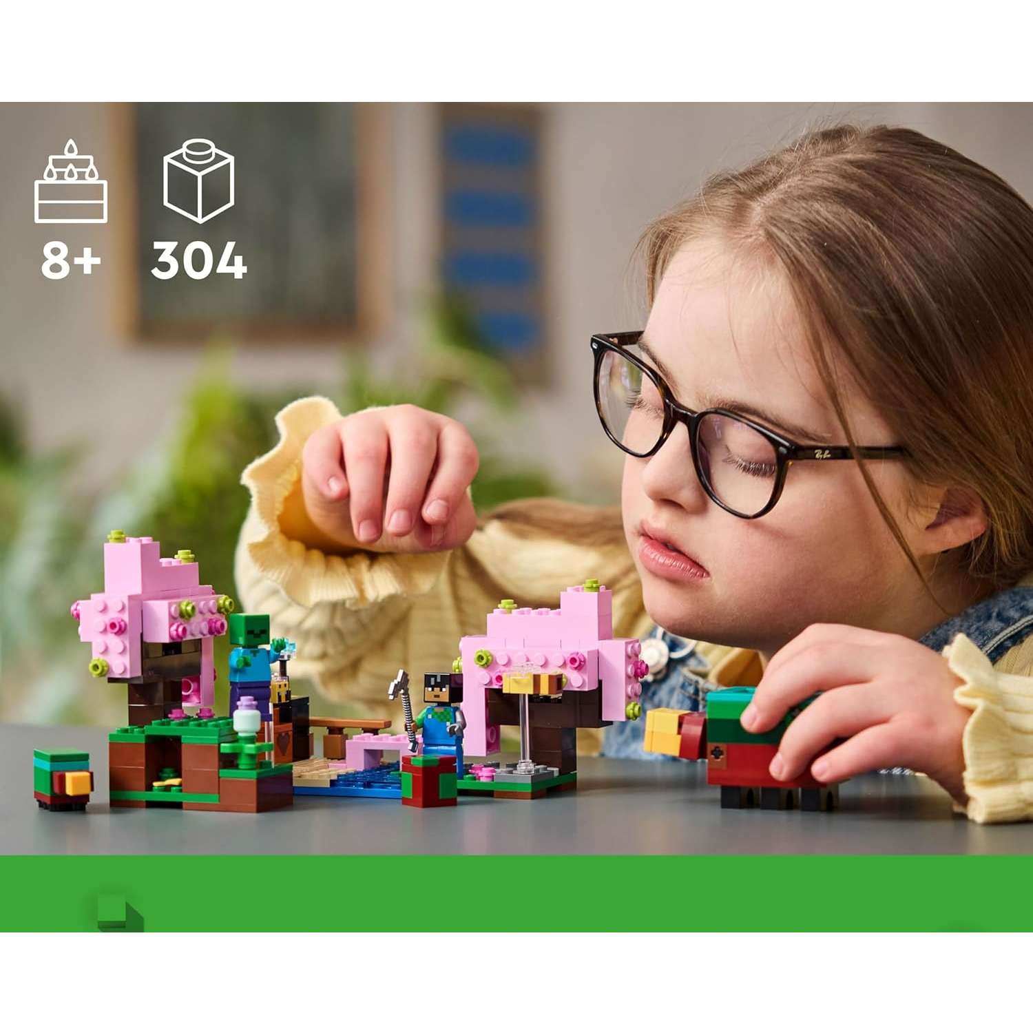 Конструктор LEGO Minecraft Вишневый цветущий сад 304 дет. - фото 11