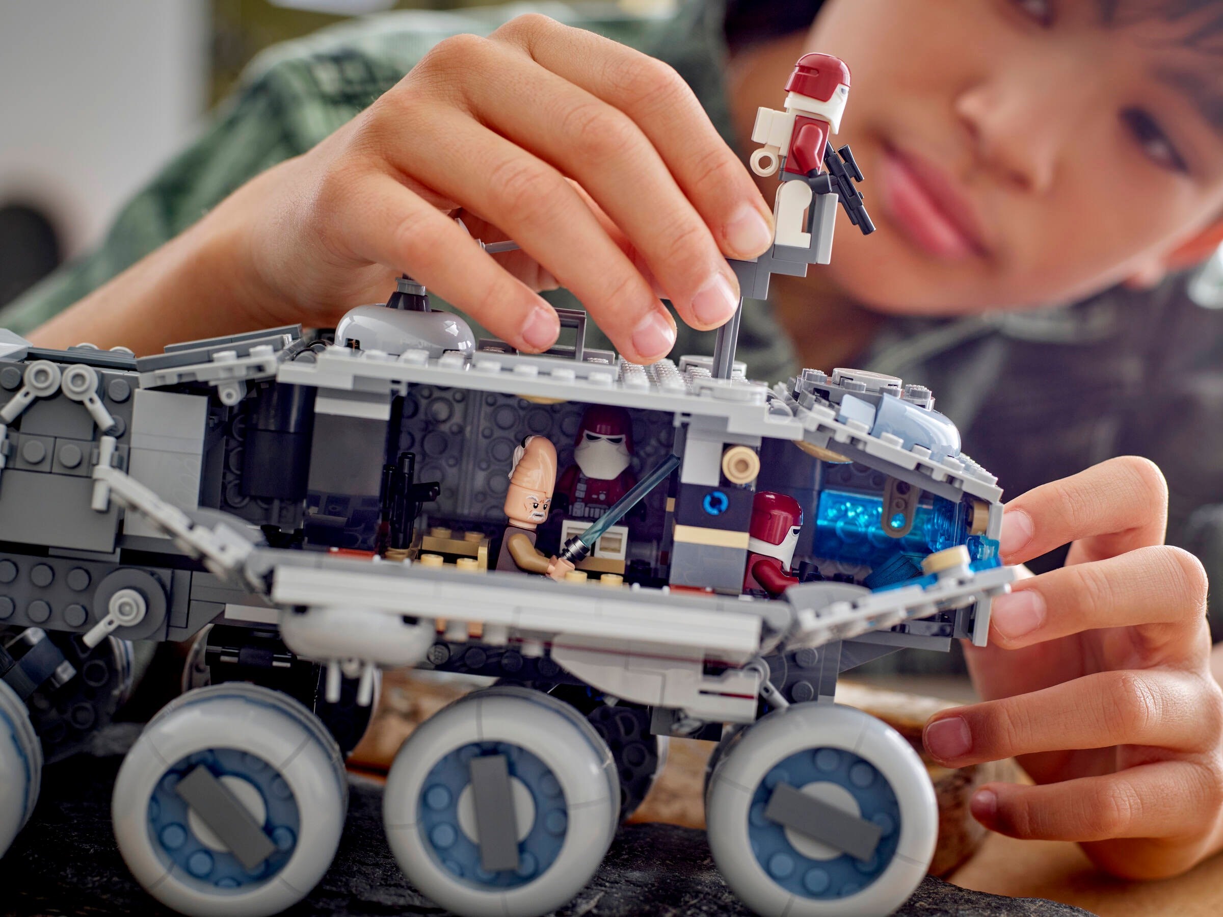 Конструктор LEGO Star Wars 75413 813 дет. - фото 4