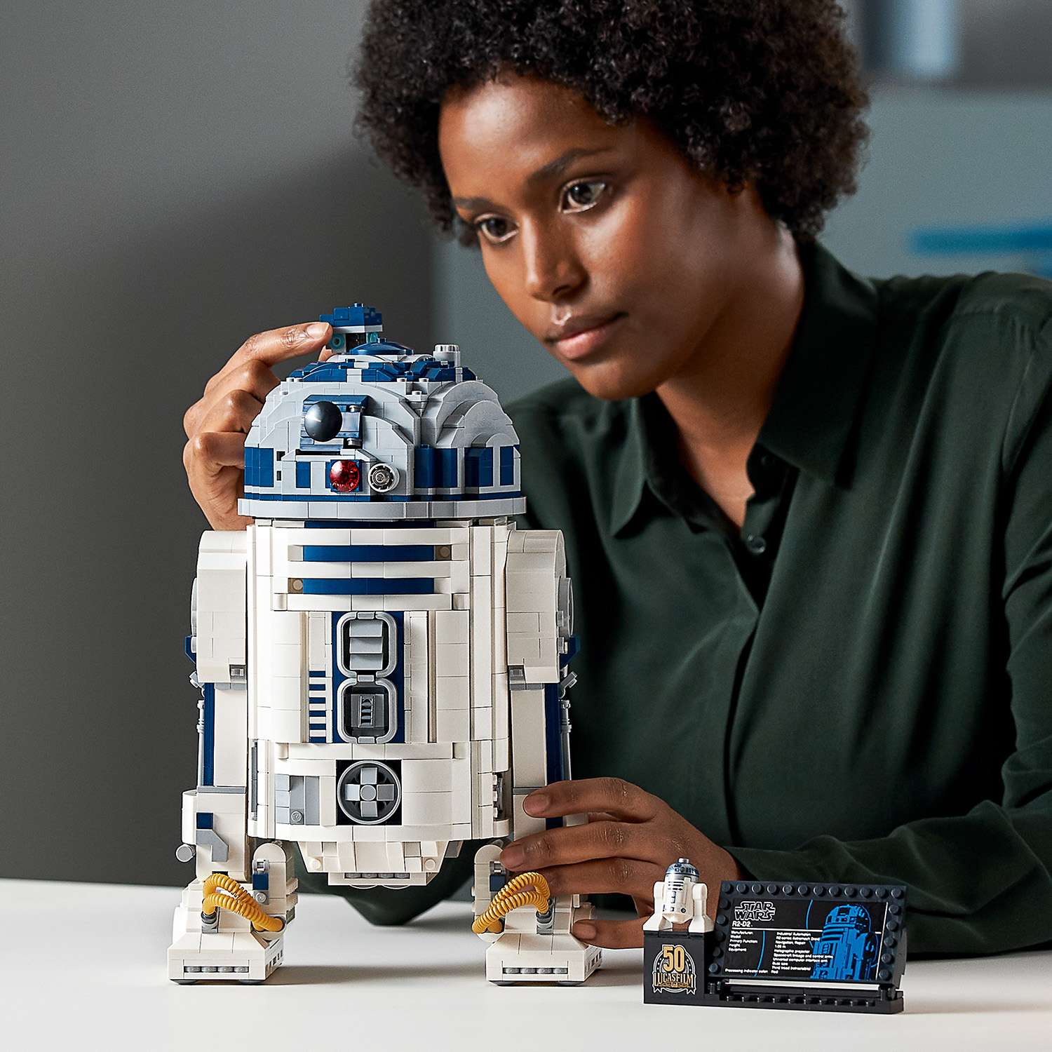 Конструктор LEGO Star Wars R2 D2 блочный - фото 12