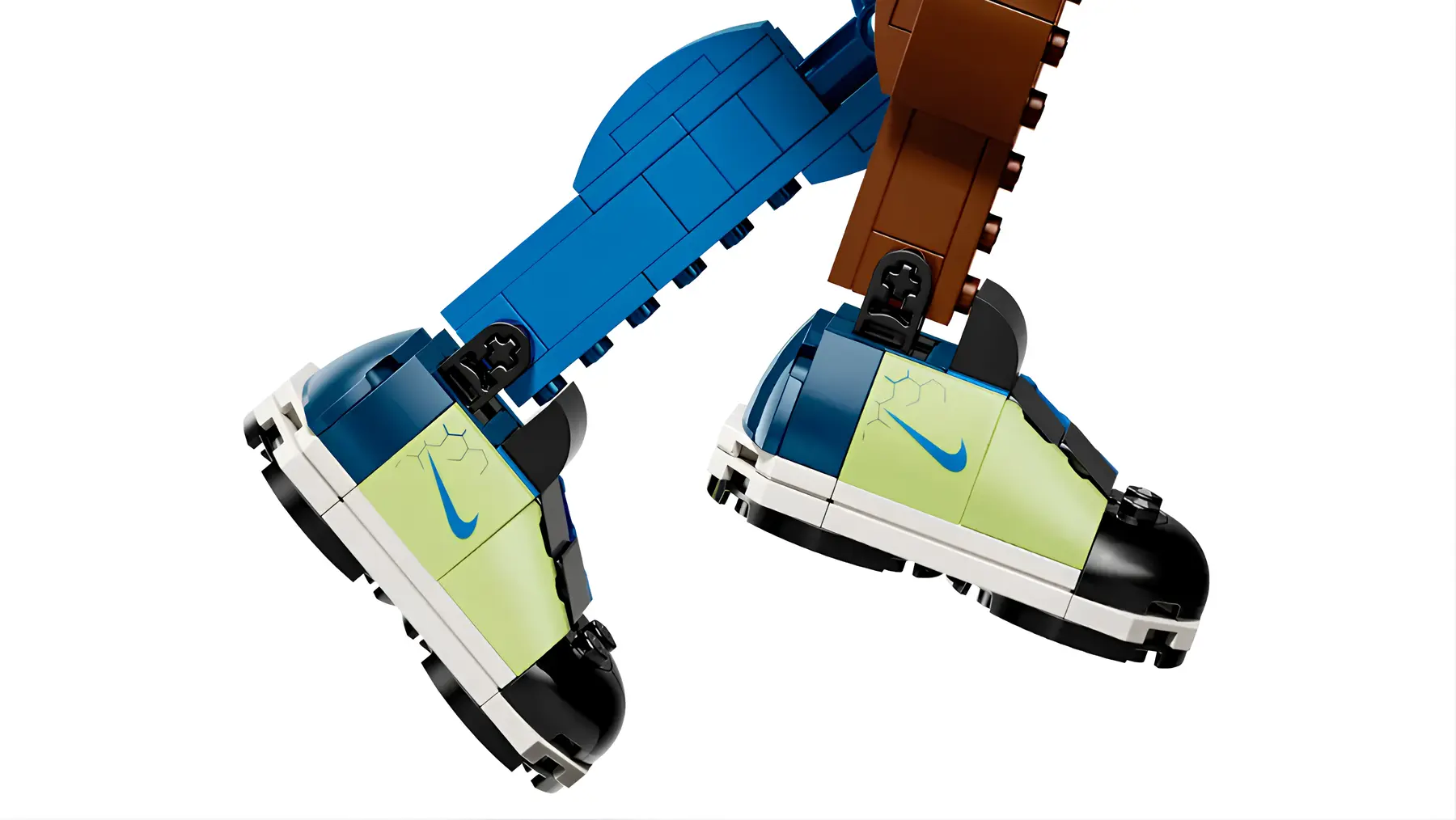 Конструктор LEGO Icons 43010 809 дет. - фото 1
