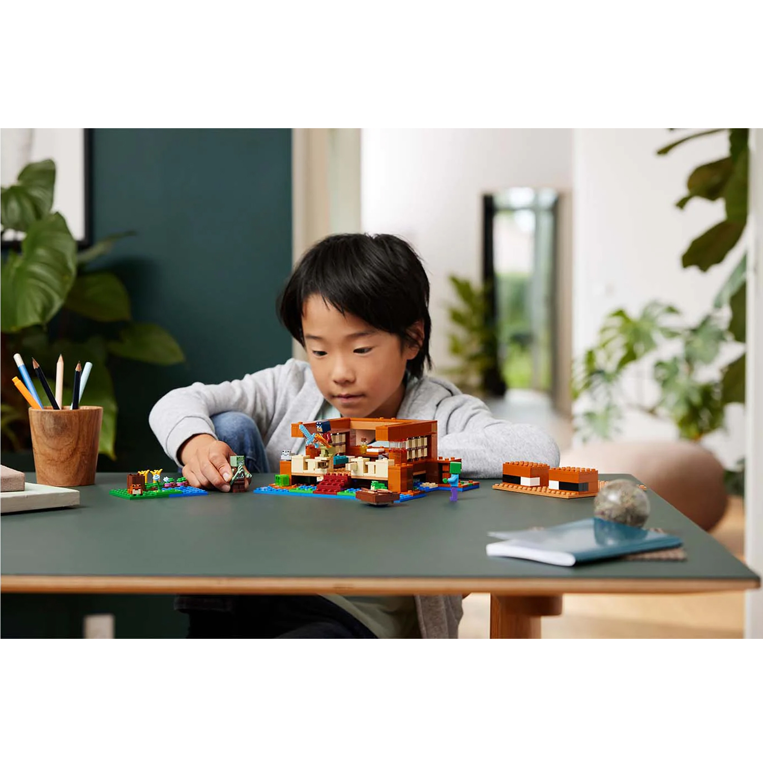 Конструктор LEGO Minecraft Лягушачий домик - фото 13