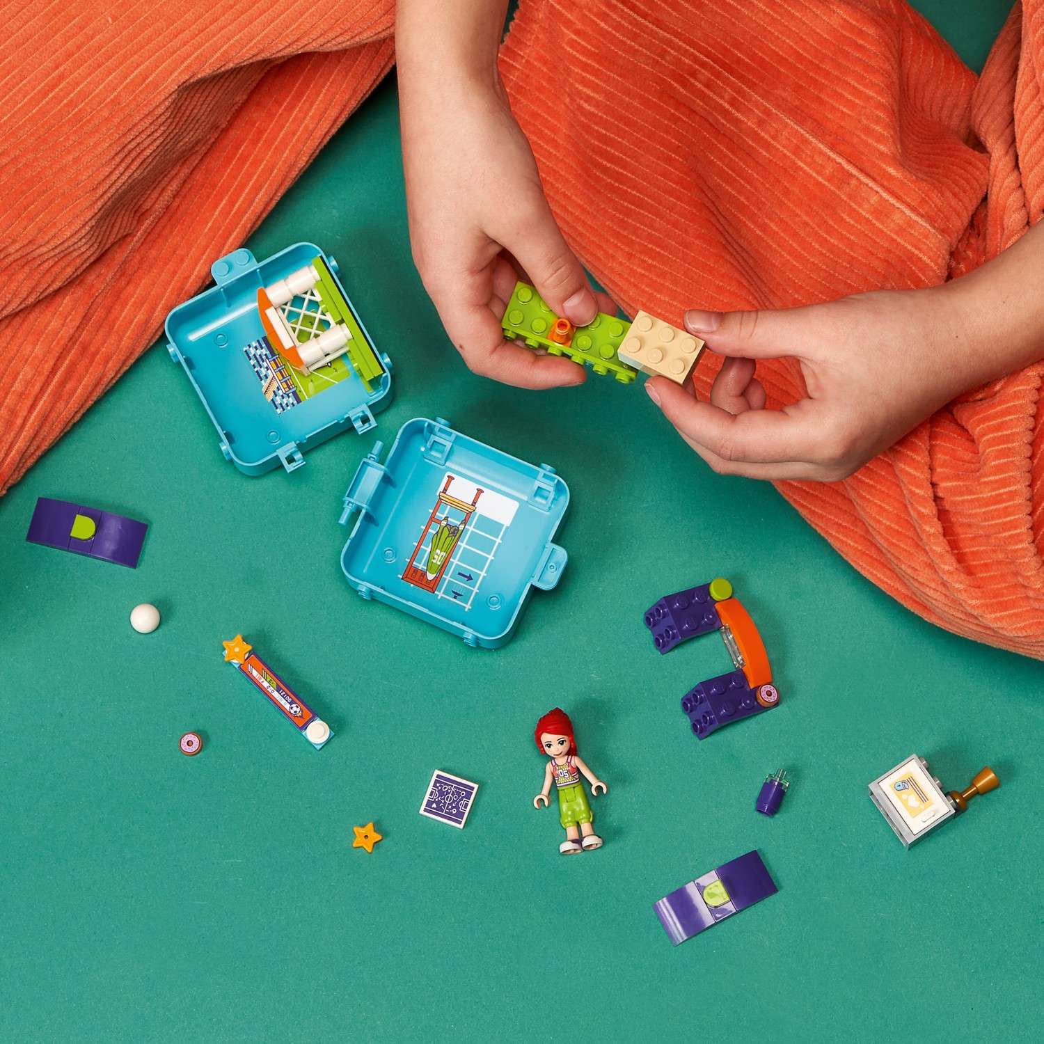 Конструктор LEGO Friends Футбольный кьюб Мии - фото 7
