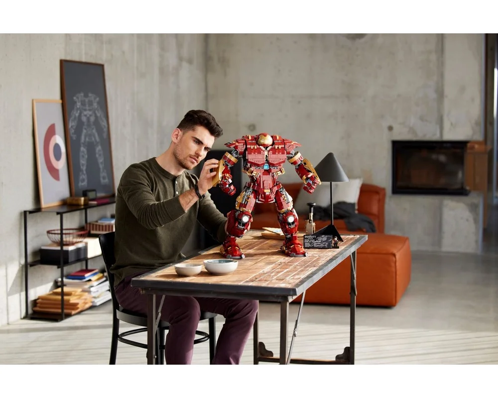 Конструктор LEGO Marvel Super Heroes 76210 4049 дет. - фото 11