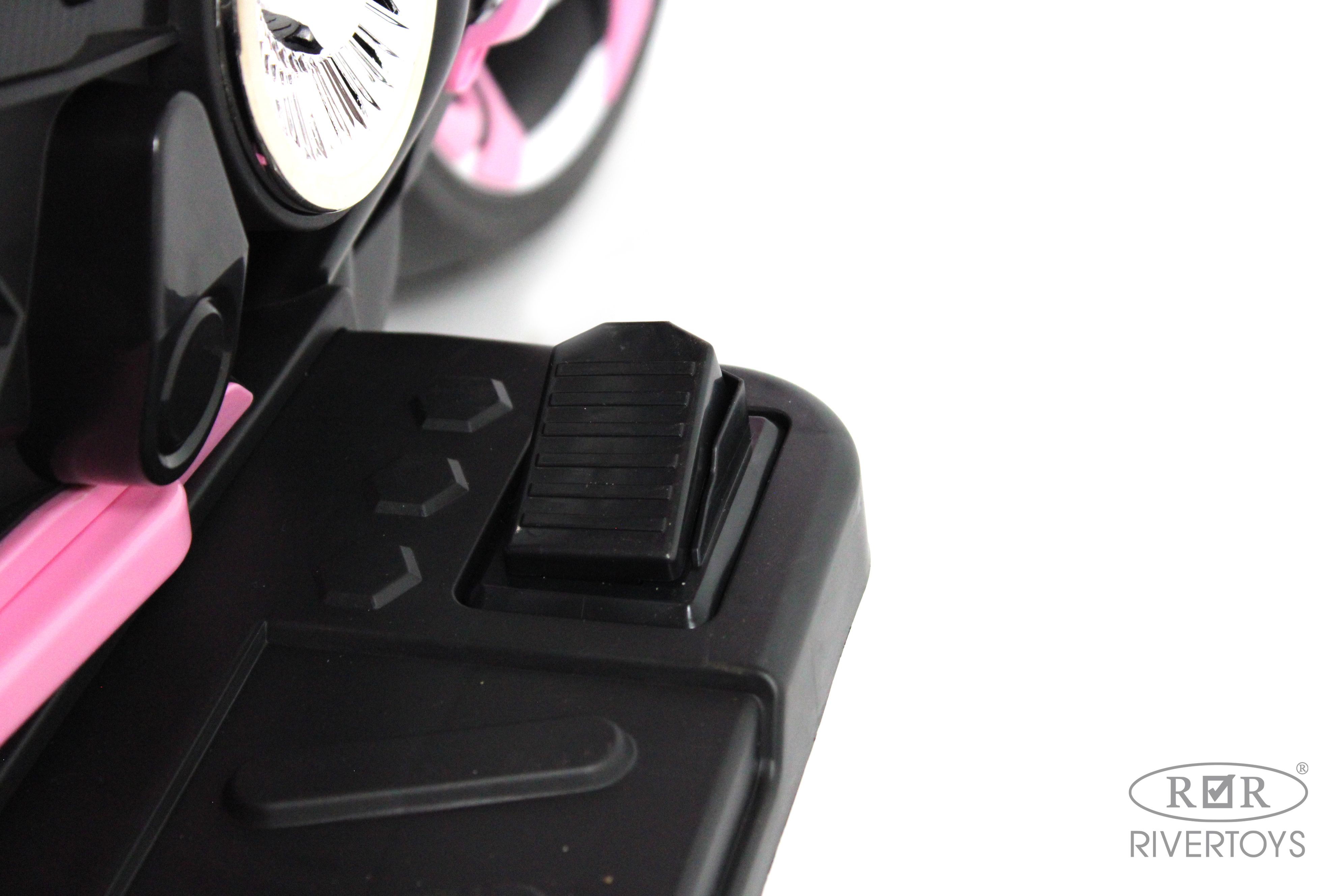 Электромобиль RIVERTOYS C111MC-PINK - фото 7