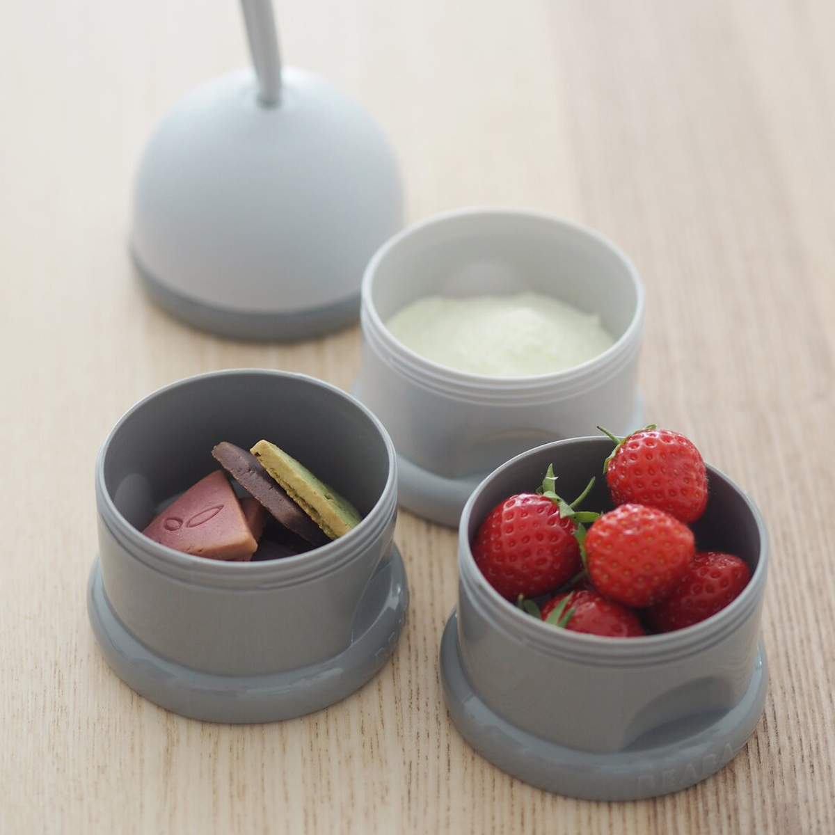 Контейнер для детского питания BEABA сыпучих смесей и снеков, 3 секции, серый - фото 3