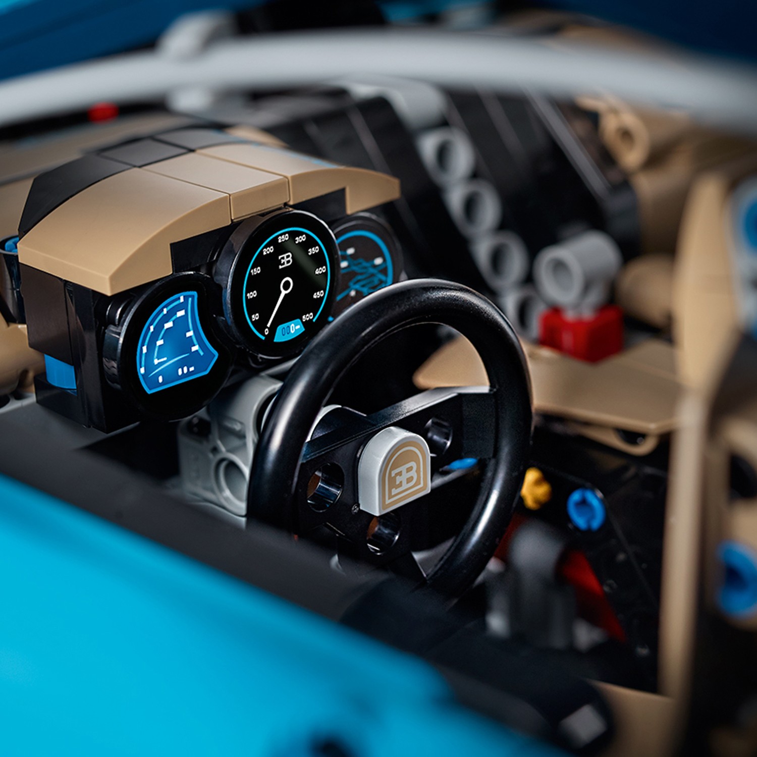 Конструктор LEGO Technic Bugatti Chiron 3599 дет. - фото 7