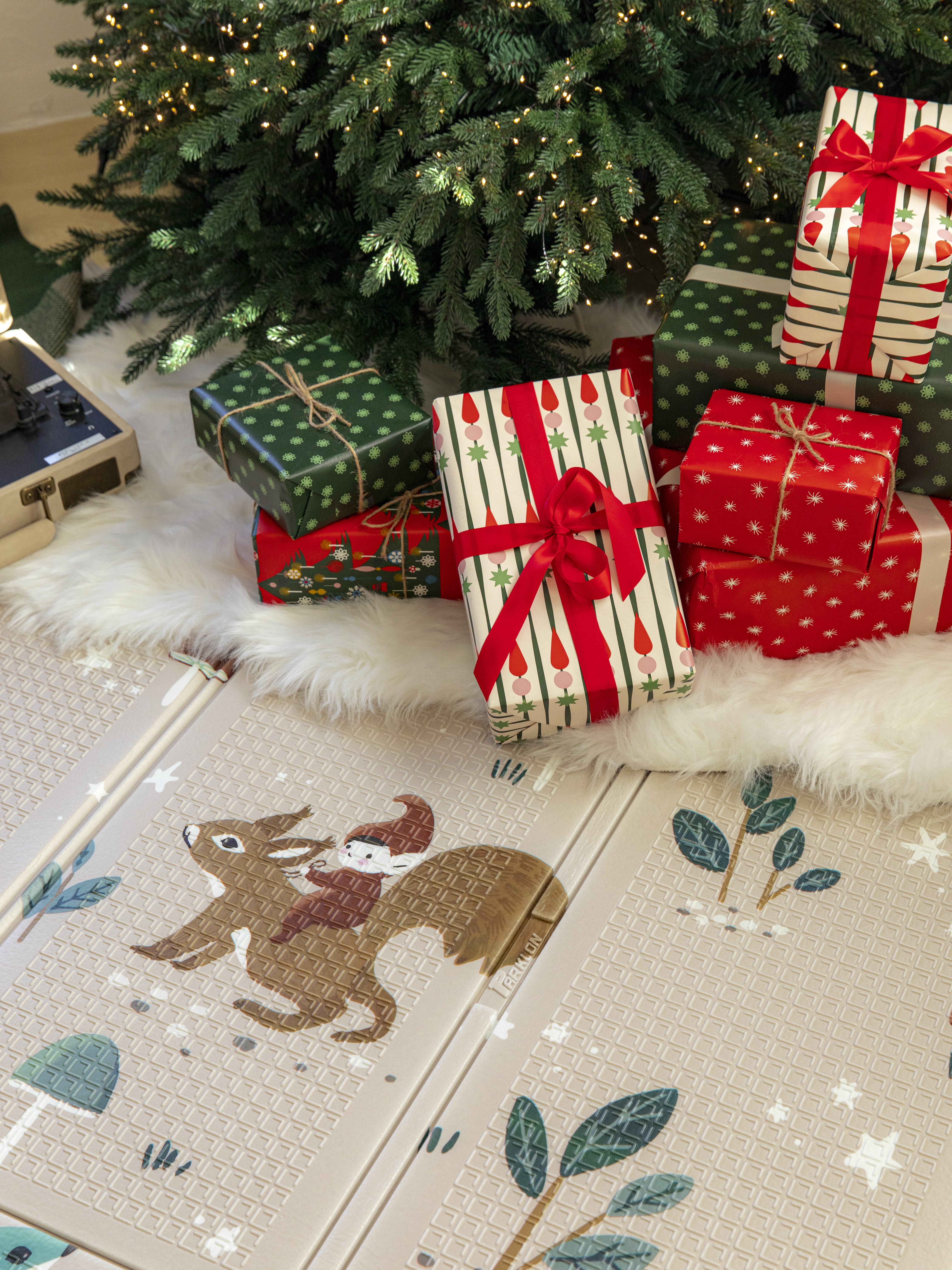 Детский складной коврик Parklon Милые гномы 140 x 200 см - фото 2