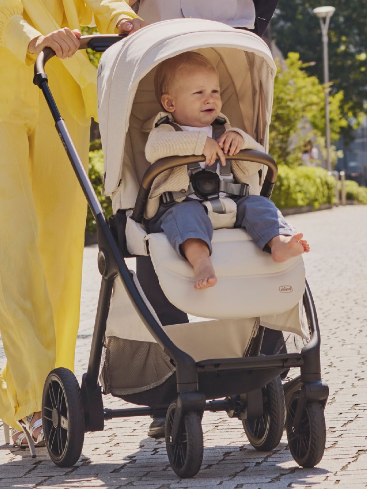 Коляска прогулочная Chicco бежевый - фото 1