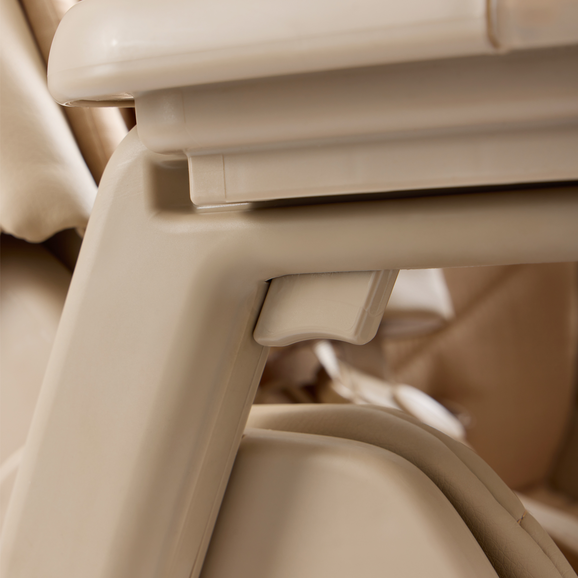 Стульчик для кормления Happy Baby ROMEO бежевый - фото 21