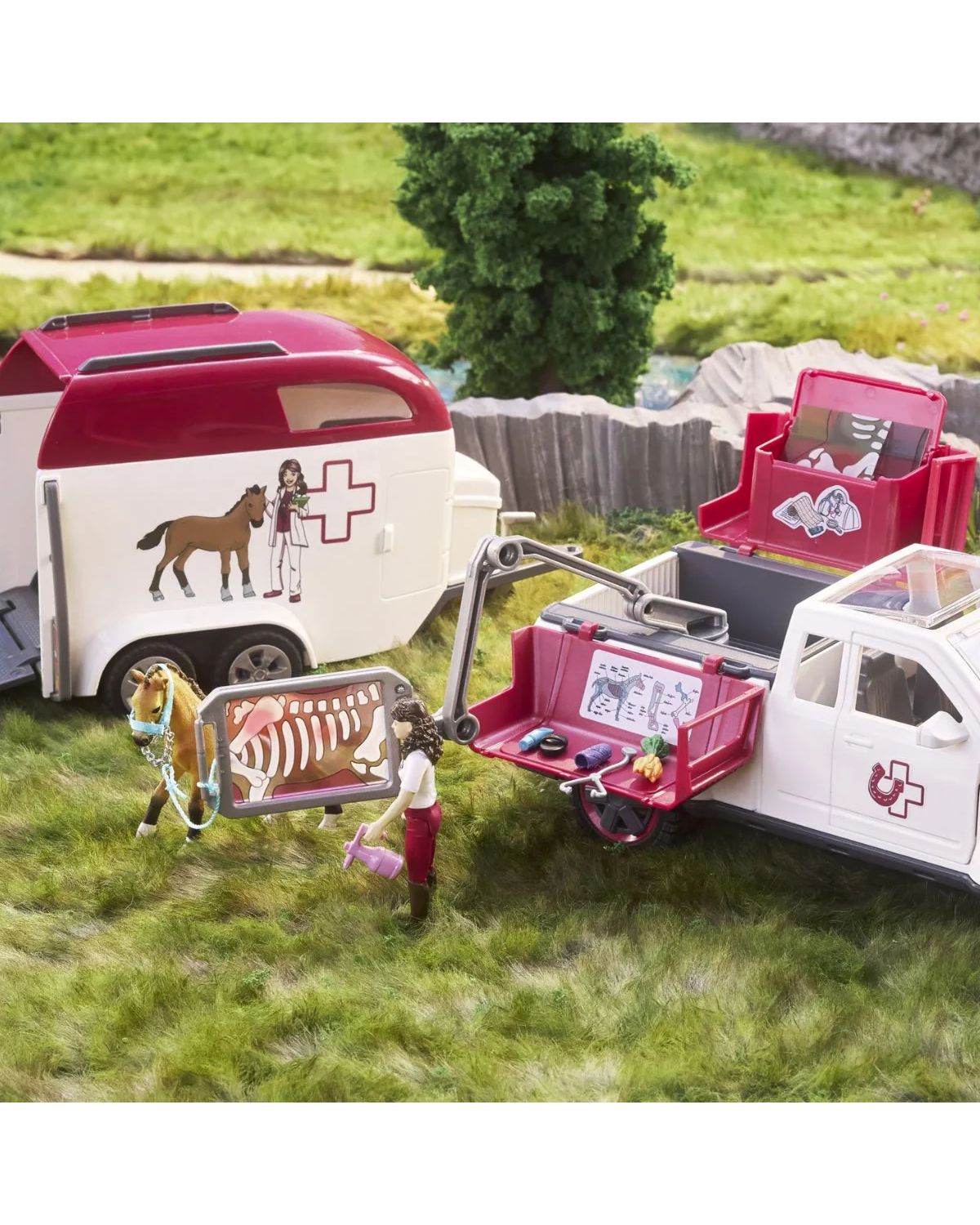 Игровой набор SCHLEICH Mobile vet with trailor - фото 6