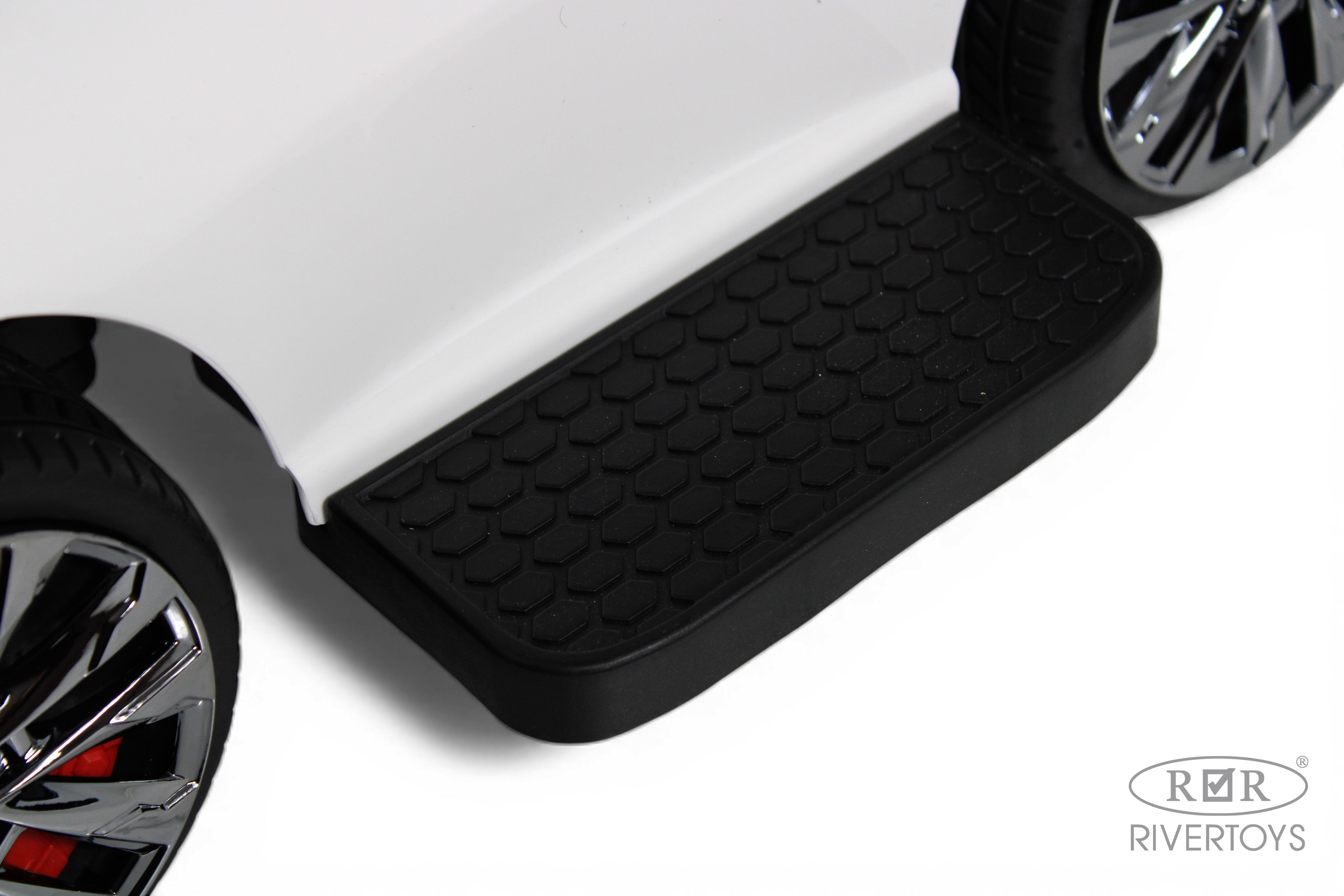 Каталка RIVERTOYS Z005ZZ-AP-WHITE белый - фото 7