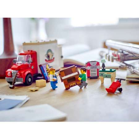 Конструктор LEGO Creator 40586 301 дет.