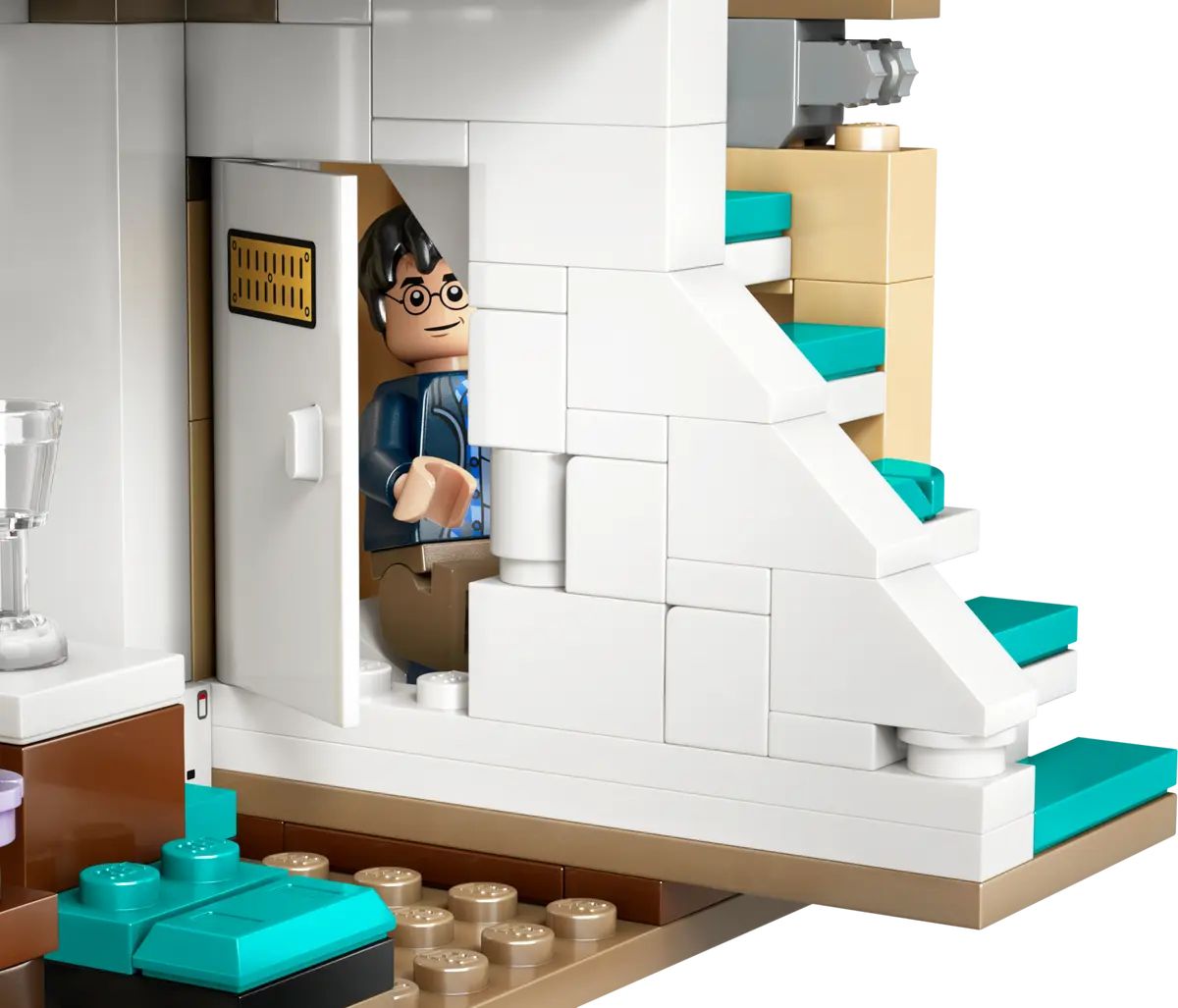 Конструктор LEGO Harry Potter Бирючиновая аллея 639 дет. - фото 6