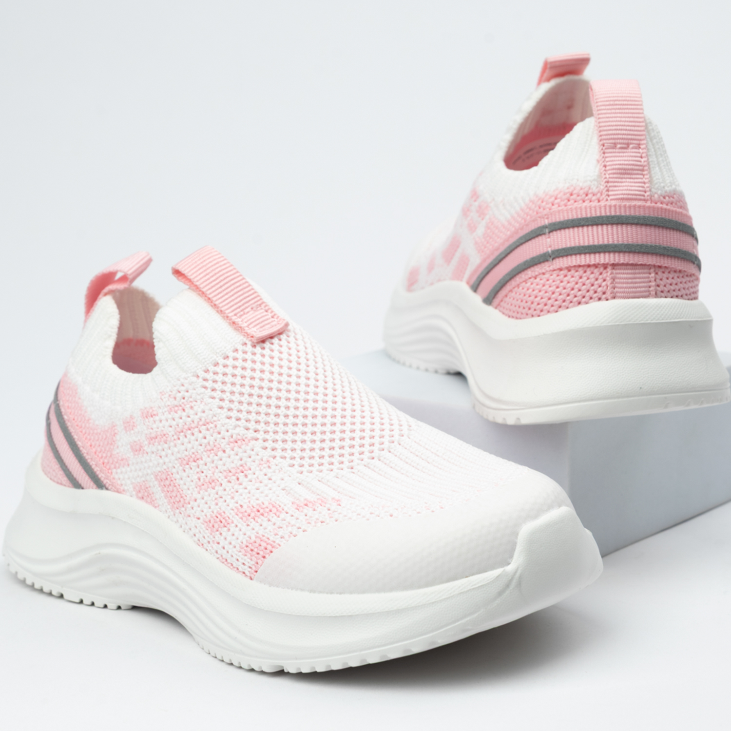 Кроссовки TikkaGo 8S02_59667_white-pink - фото 2