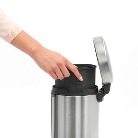 Бак мусорный Brabantia NewIcon с педалью стальной матовый FPP 3л 112164