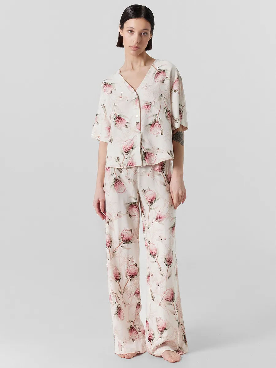 Изображение товара Хлопковая домашняя пижама Mark Formelle для женщин с рубашкой и брюками