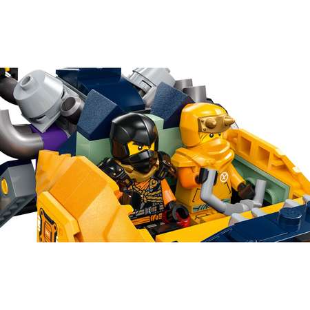 Конструктор LEGO NINJAGO Внедорожный багги Арина Ниндзя блочный