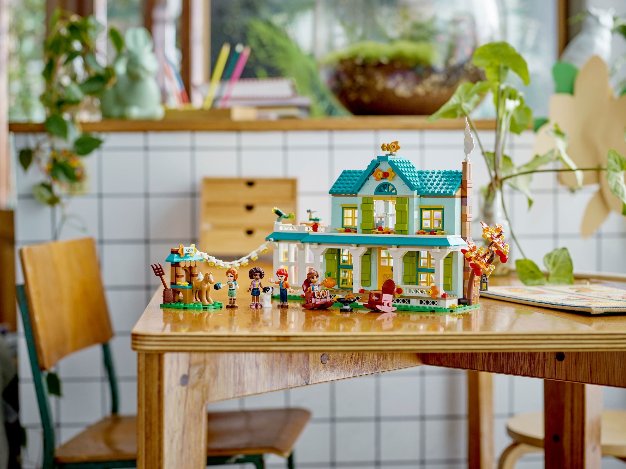 Конструктор LEGO Friends 41730 853 дет. - фото 2