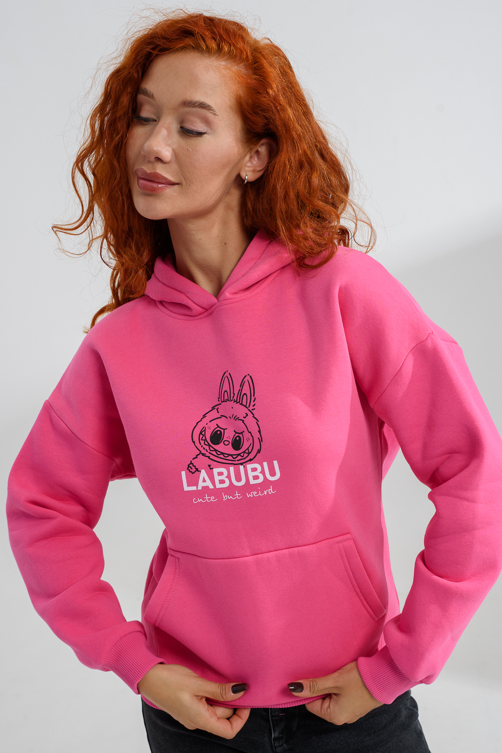 Худи Натали Суслова 8565 розовый+лабубу - фото 5