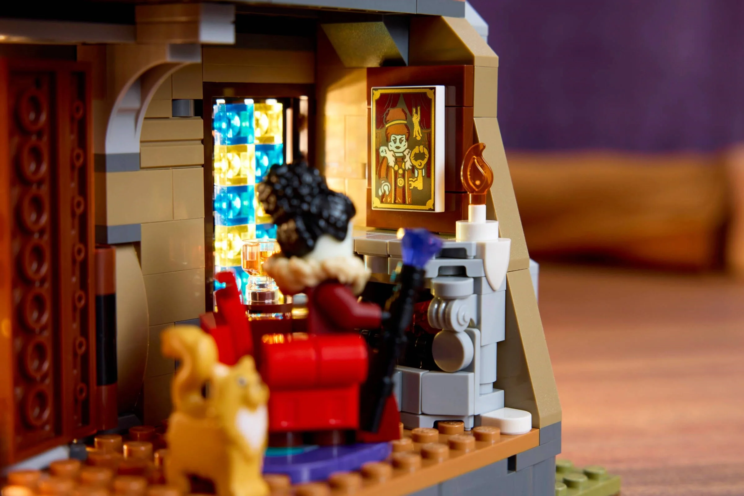 Конструктор LEGO Icons 1420 дет. - фото 9