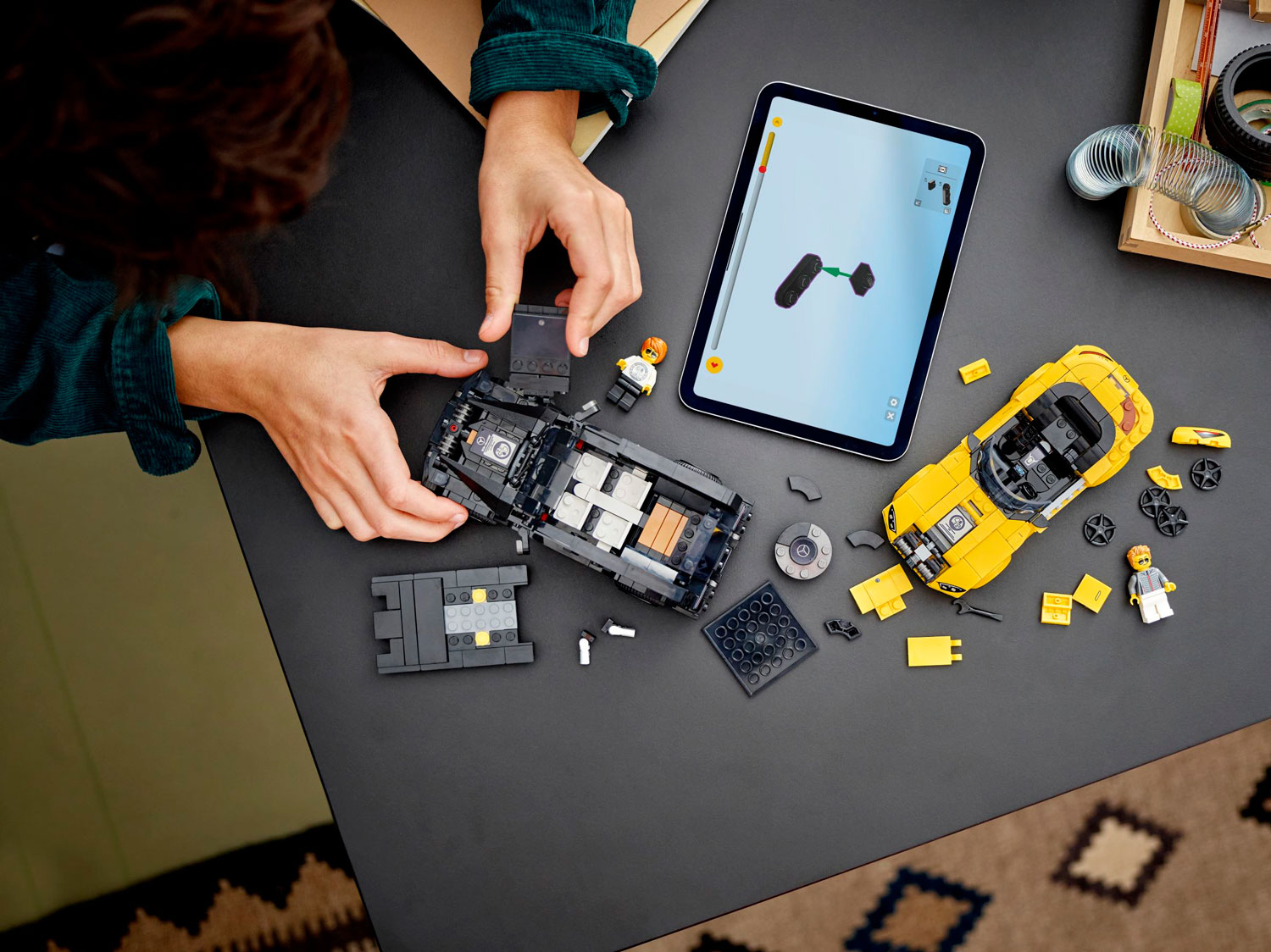 Конструктор LEGO Speed Champions Mercedes-AMG G 63 и SL 63 808 дет. - фото 11