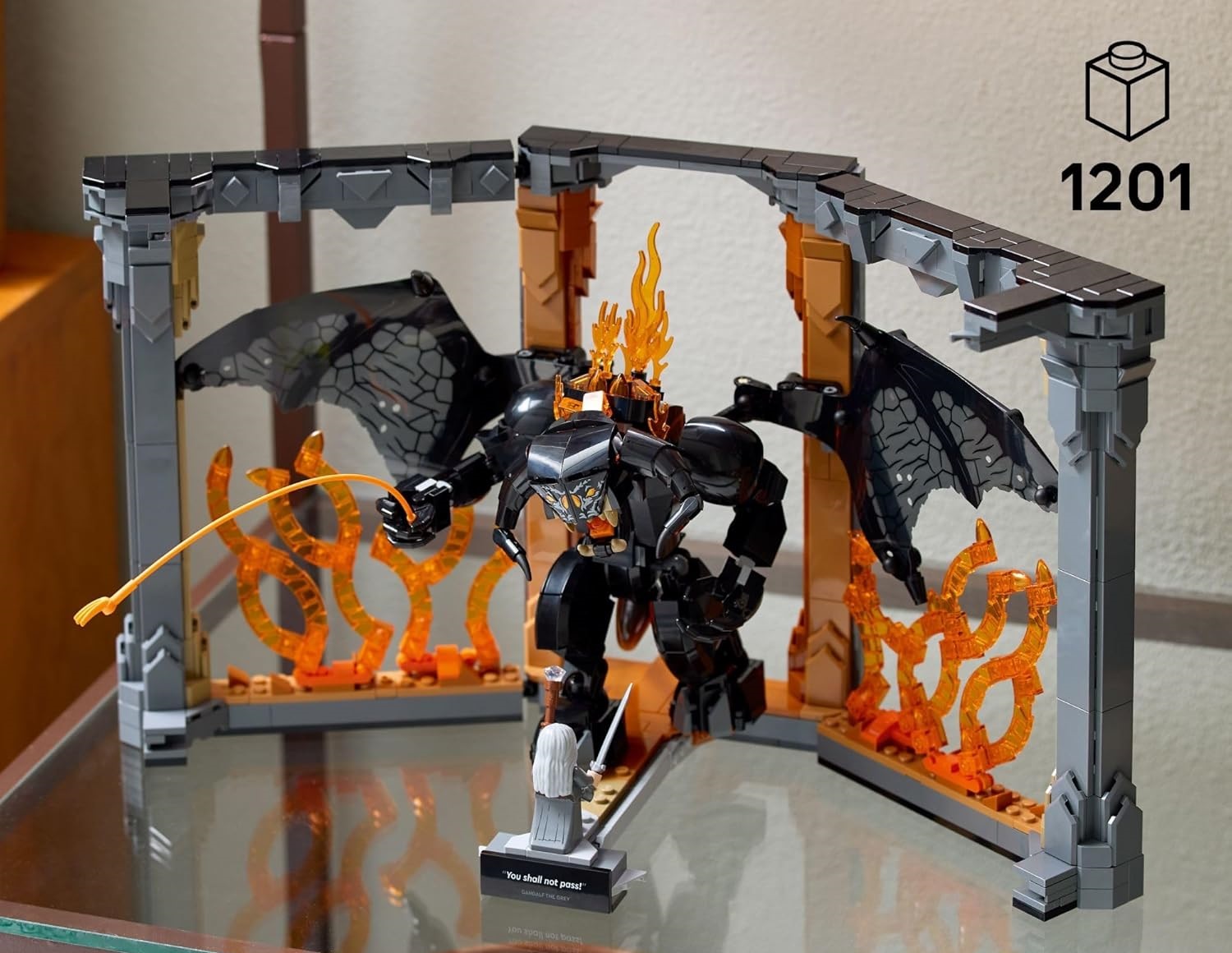 Конструктор LEGO Icons Книжный уголок Балрога 1201 дет. - фото 2