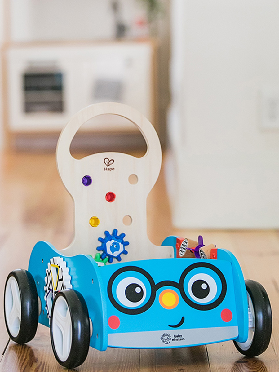 Каталка Hape с ручкой - фото 3