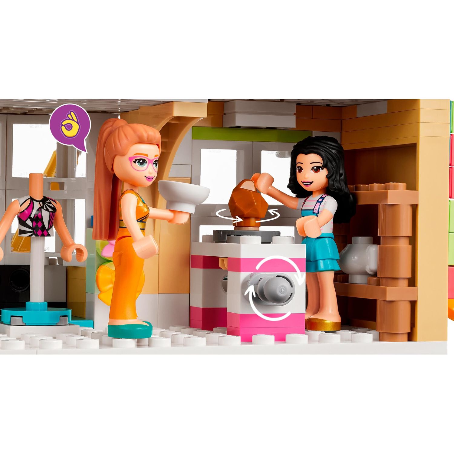 Конструктор LEGO Friends Emmas Art School 844 дет. - фото 5