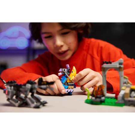 Конструктор LEGO Fortnite Лагерь Пили и Спаркплага блочный