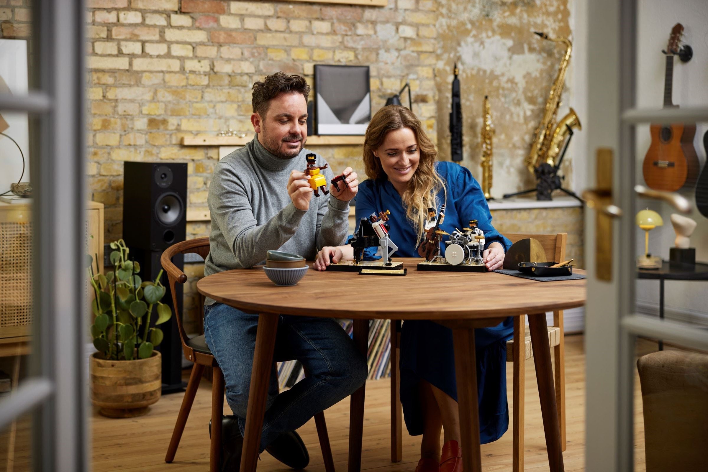 Конструктор LEGO Ideas 21334 1606 дет. - фото 3