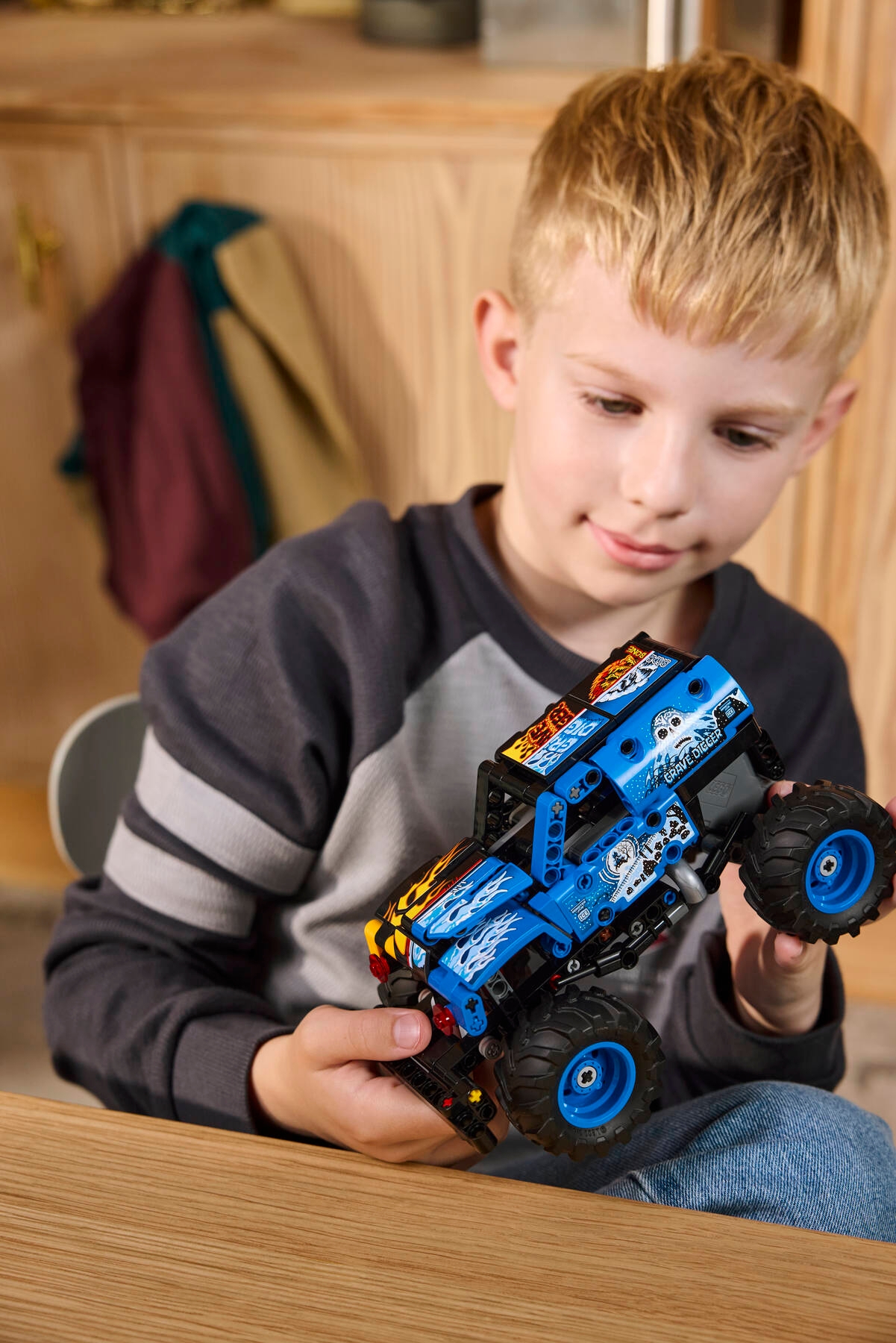 Конструктор LEGO Technic 42219 263 дет. - фото 8