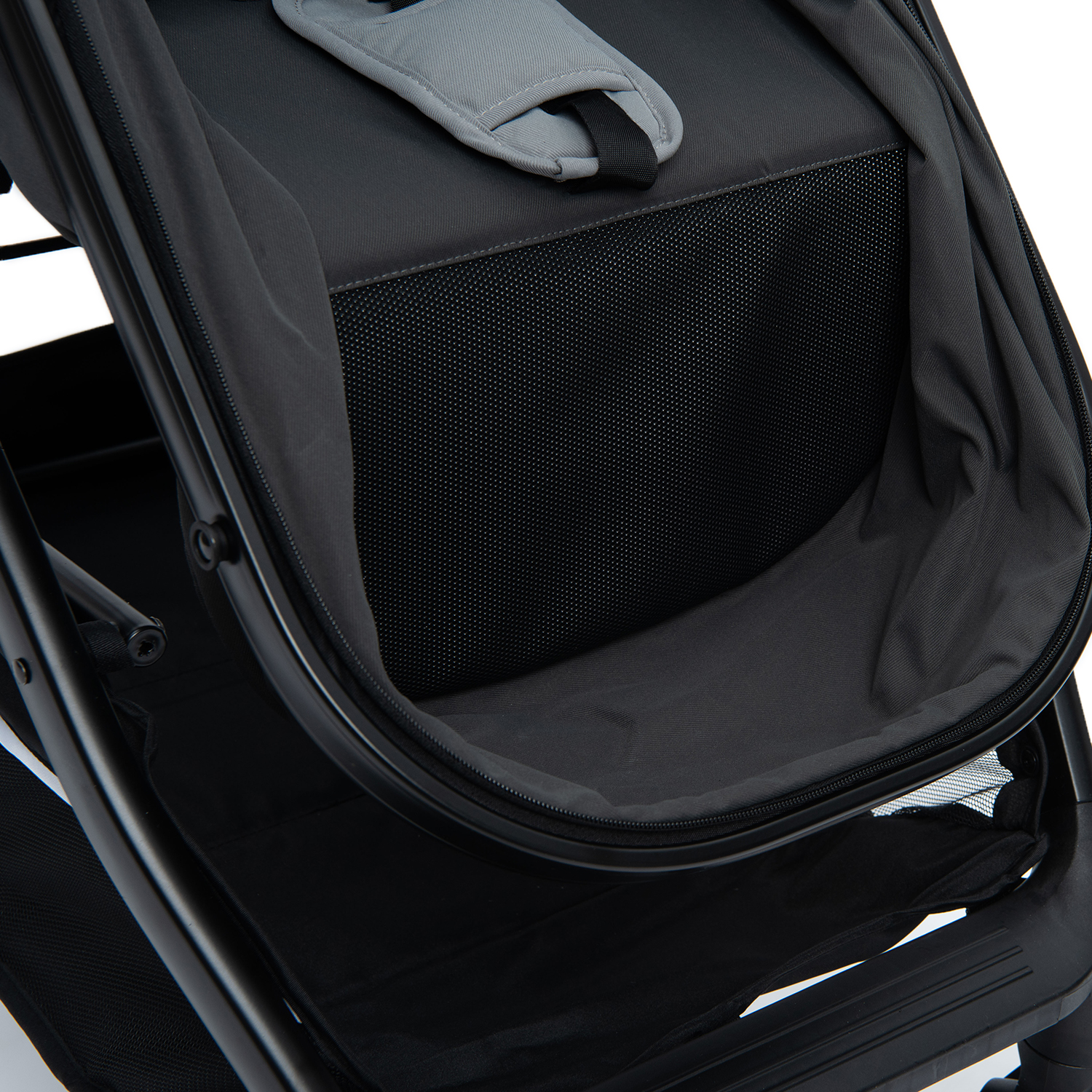 Коляска 2в1 BabyGo Sandy серый - фото 16