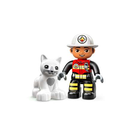 Конструктор LEGO DUPLO Пожарная машина с мигалкой блочный