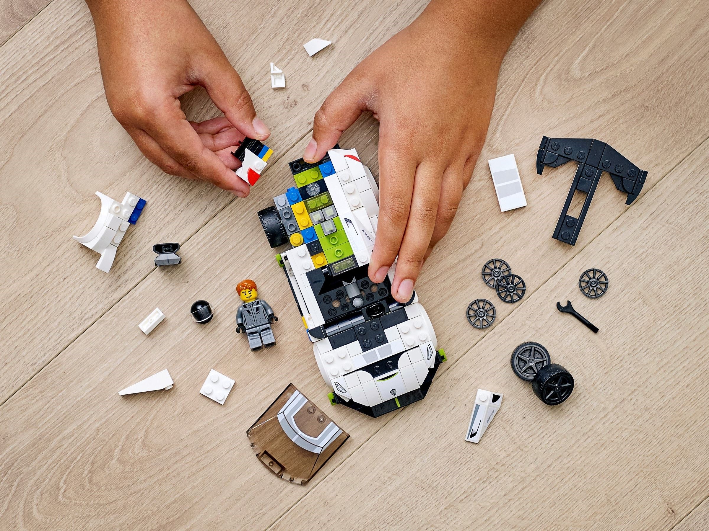 Конструктор LEGO Speed Champions 76900 280 дет. - фото 7