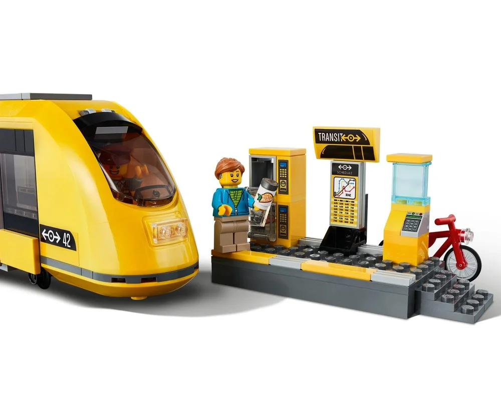 Конструктор LEGO City 60271 1518 дет. - фото 10