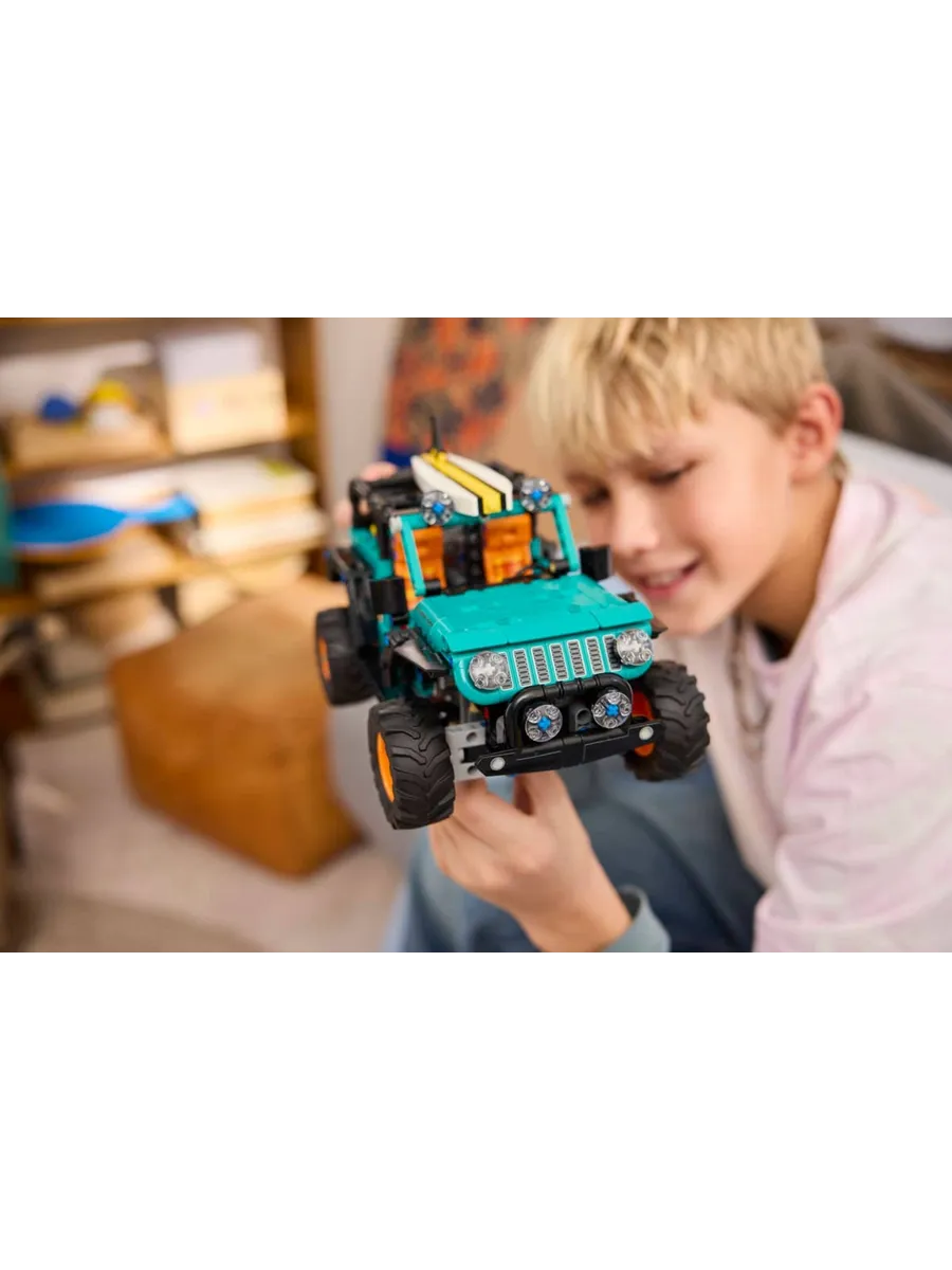 Конструктор LEGO Technic Jeep Wrangler Rubicon 723 дет. - фото 11