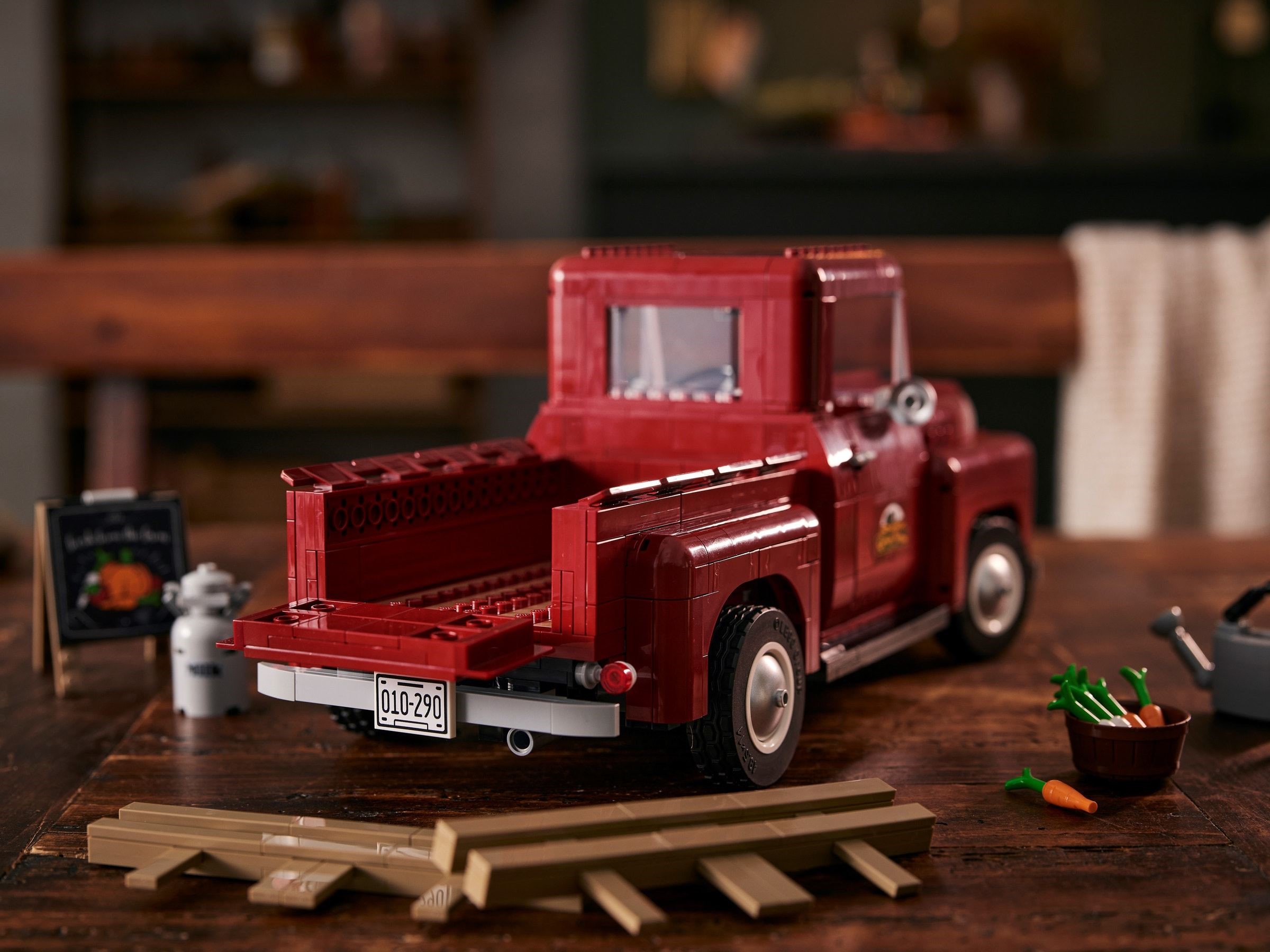 Конструктор LEGO Icons 10290 1106 дет. - фото 11