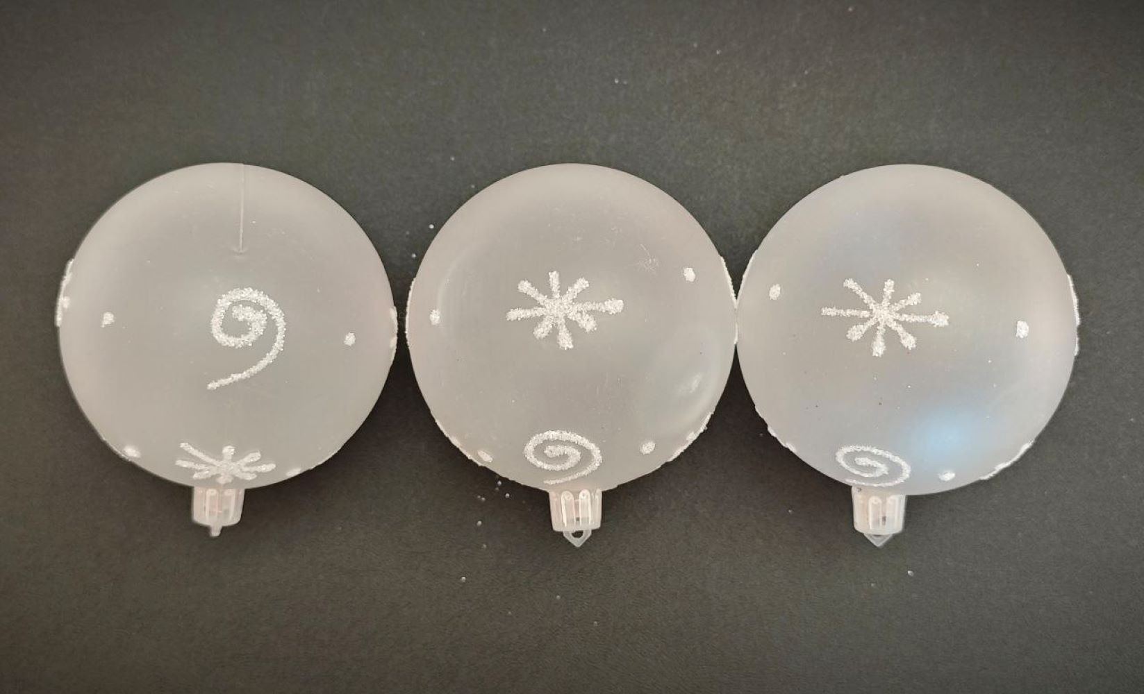 Украшение ёлочное Магия праздника Набор шаров 3шт цвет белый матовый - фото 1