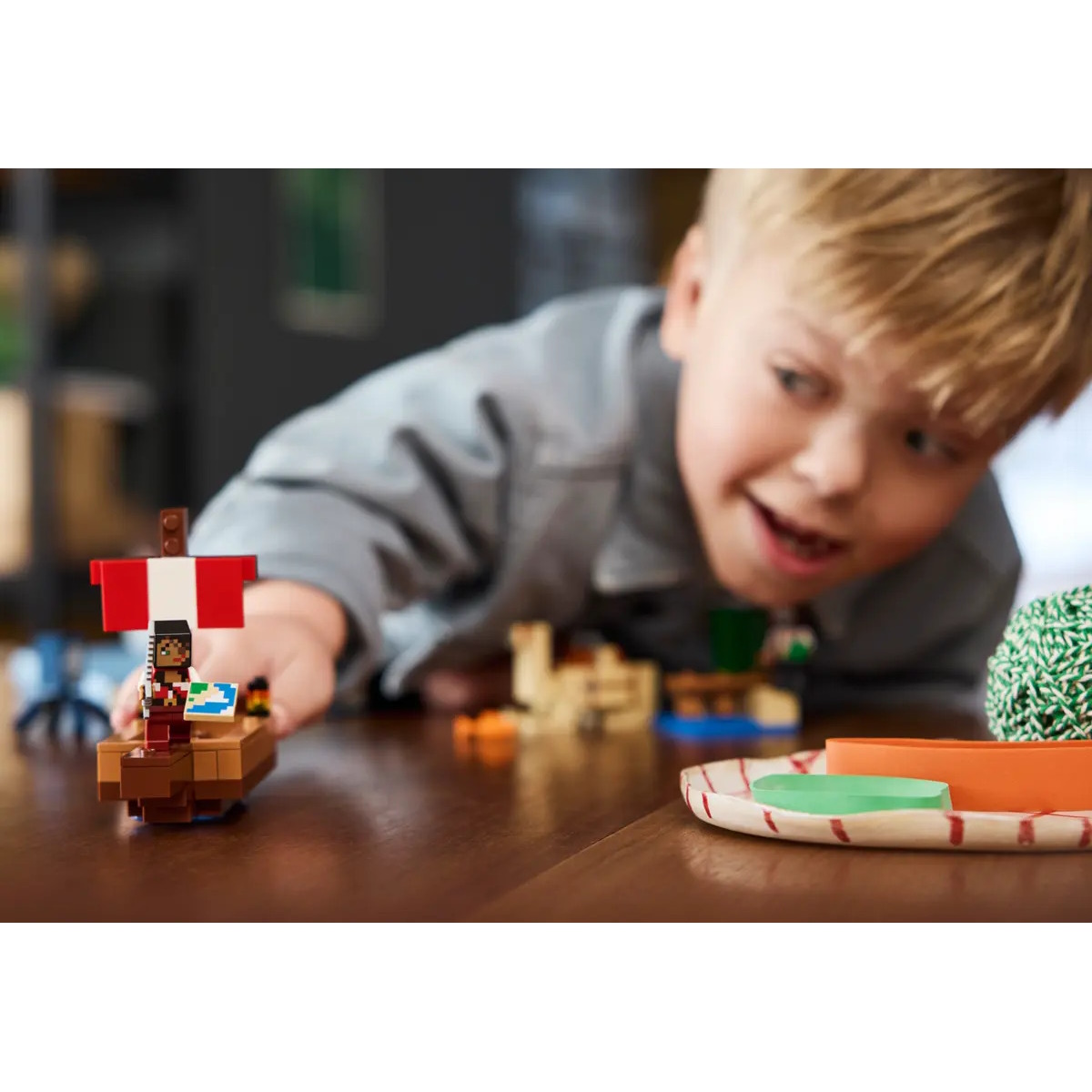 Конструктор LEGO Minecraft На пиратском корабле блочный - фото 11