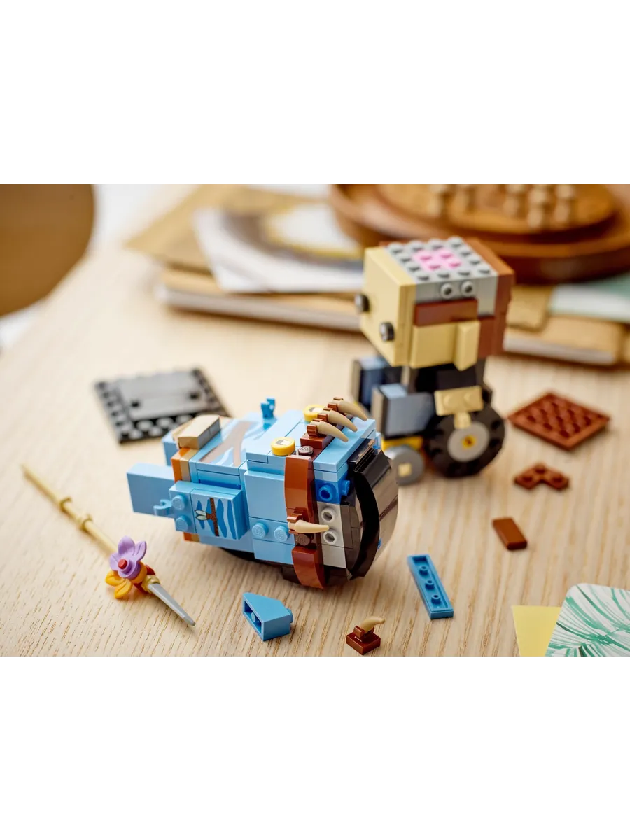 Конструктор LEGO BrickHeadz 246 дет. - фото 10