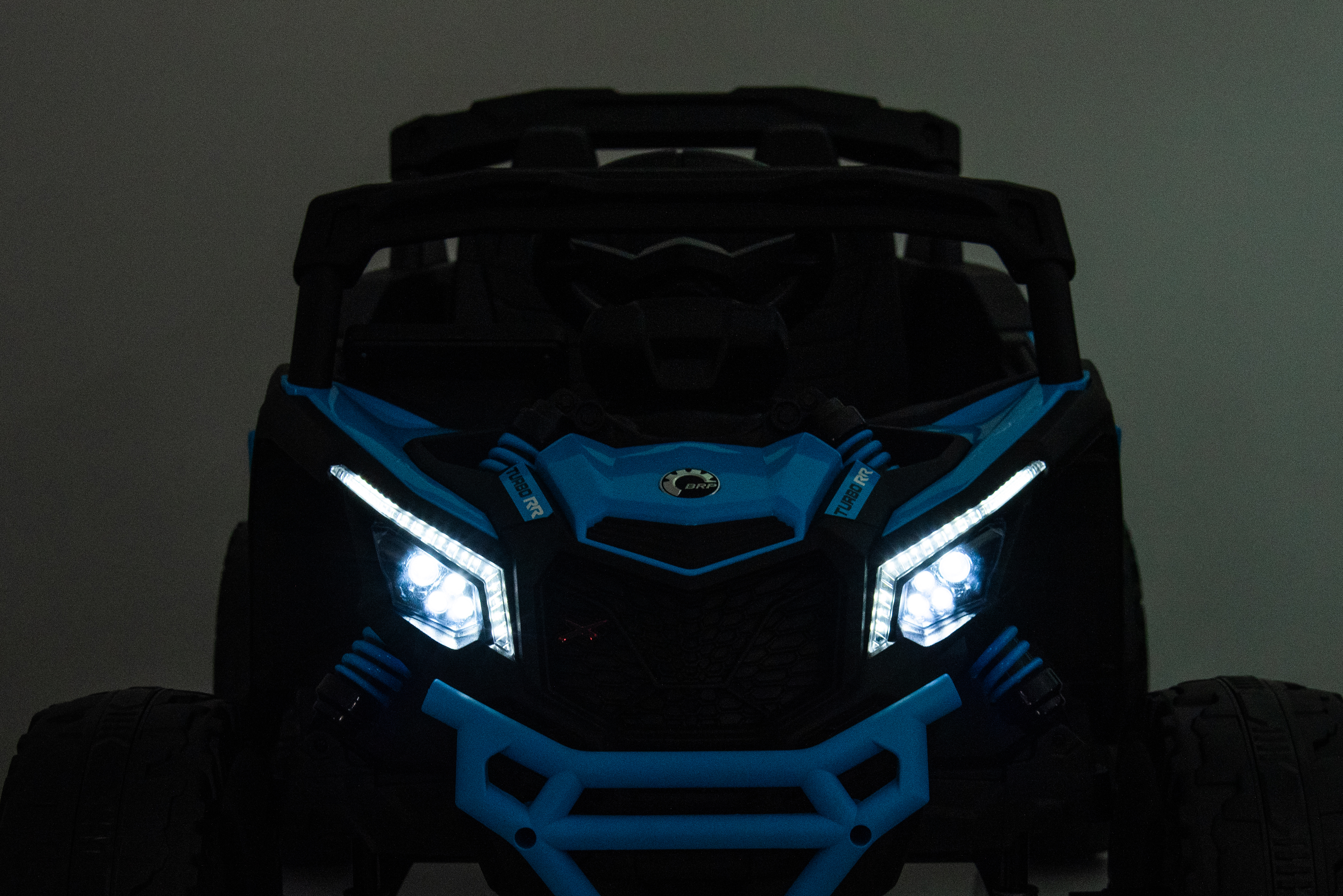 Электромобиль TOYLAND Багги BRP Can-Am Maverick 4х4 С пультом ДУ - фото 18
