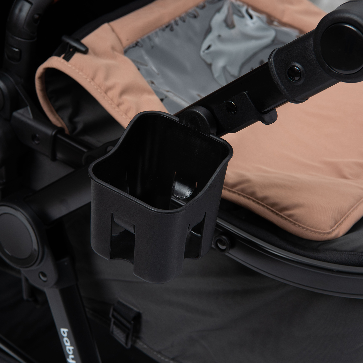 Коляска 2в1 BabyGo Sandy бежевый - фото 15