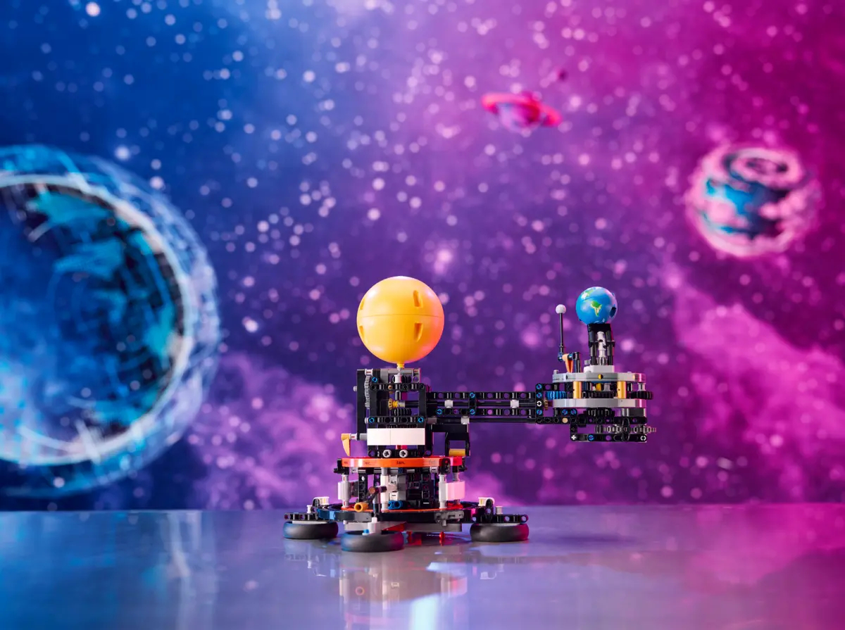 Конструктор LEGO Technic Земля и Луна на орбите блочный - фото 11
