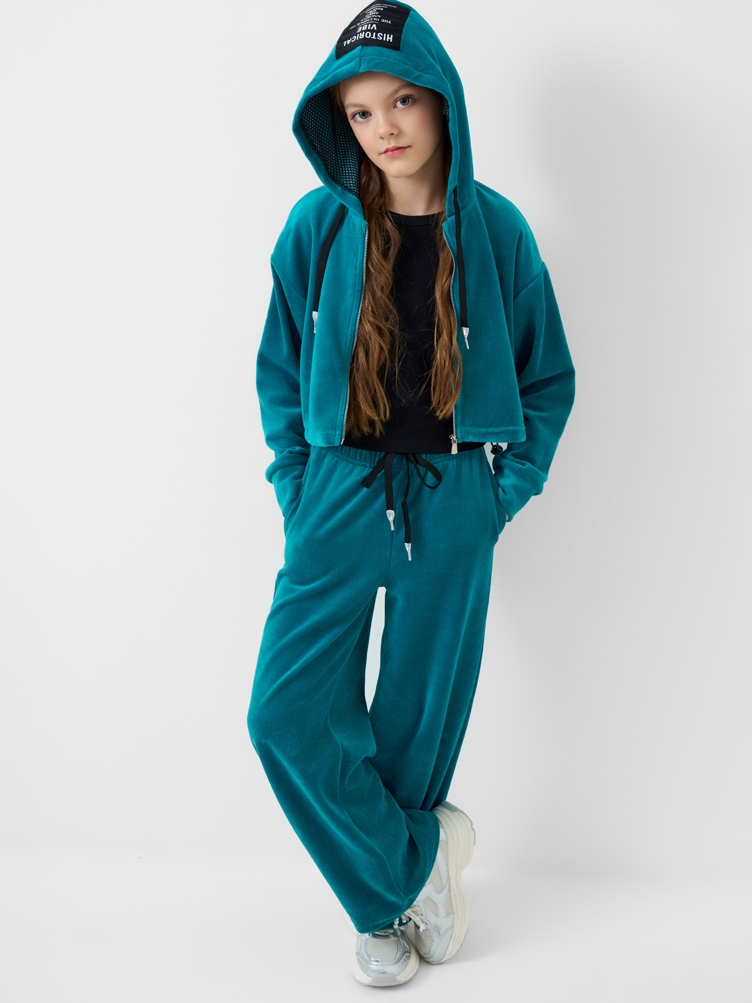 Изображение товара Костюм PlayToday 134 Спортивный велюровый для девочки подростка