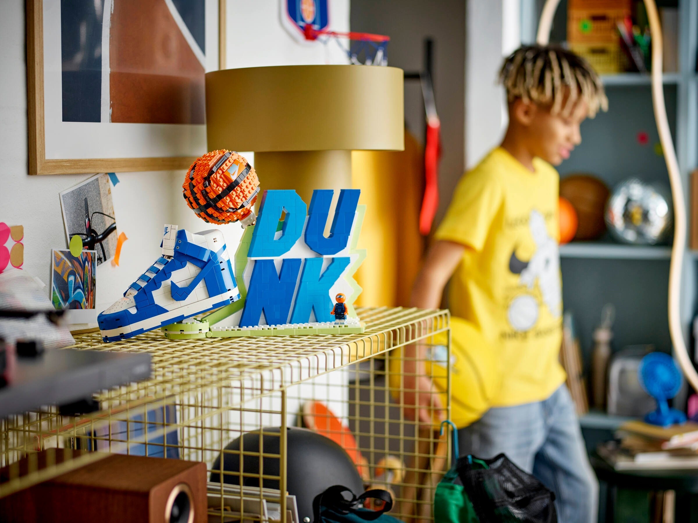 Конструктор LEGO Seasonal 43008 1180 дет. - фото 6