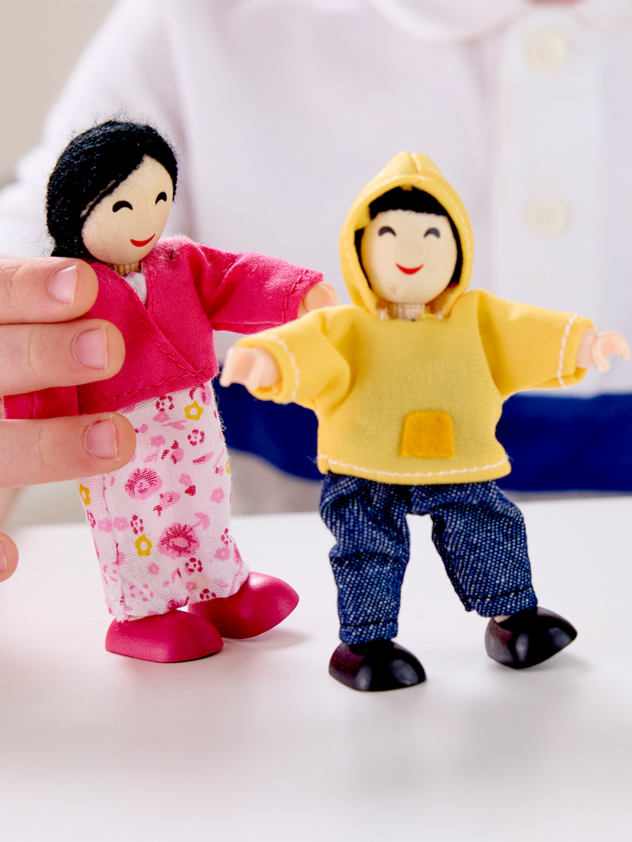 Кукла мини Hape Счастливая семья E3502_HP - фото 8