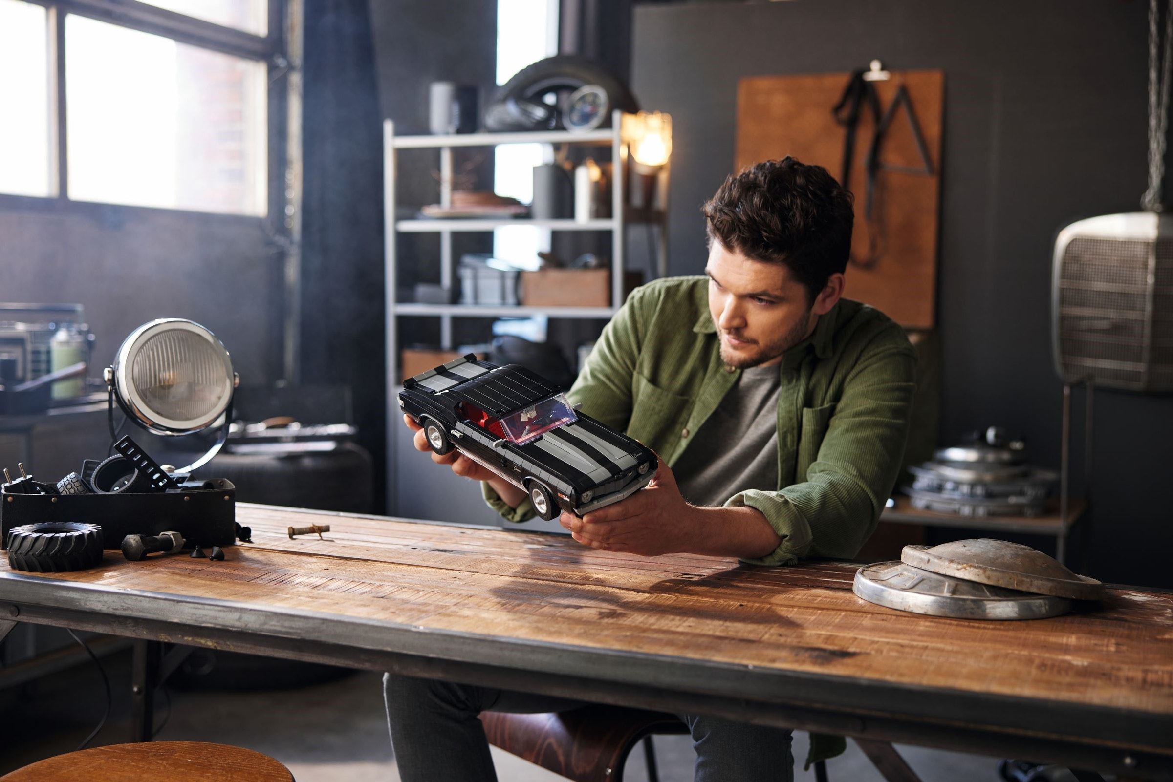 Конструктор LEGO Icons 10304 608 дет. - фото 2